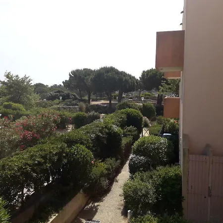 La Marine-bord De Mer-terrasse-parking * Bormes-les-Mimosas